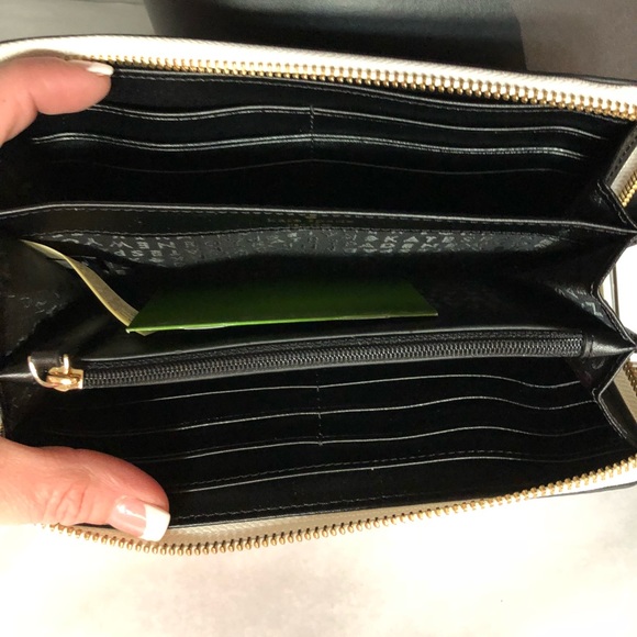 KATE SPADE 3-piece Set free charm - Picture 2 of 6